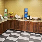 Hampton Inn&Suites Charlotte Arrowood 